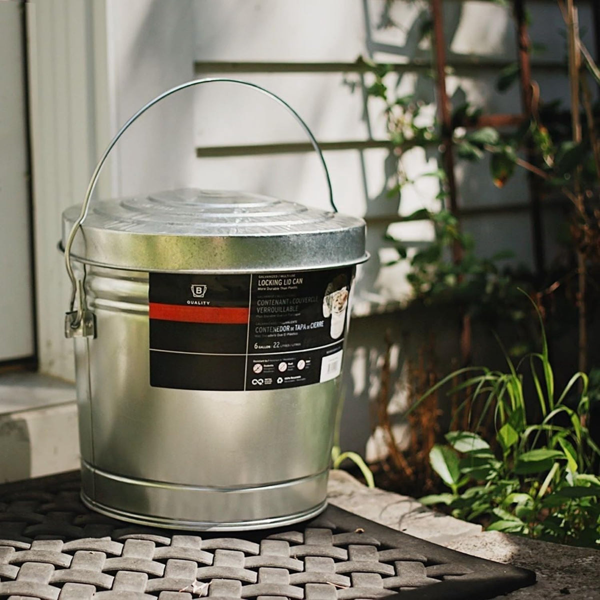 Galvanized Steel Locking Lid Storage Can 6-Gallon T15755