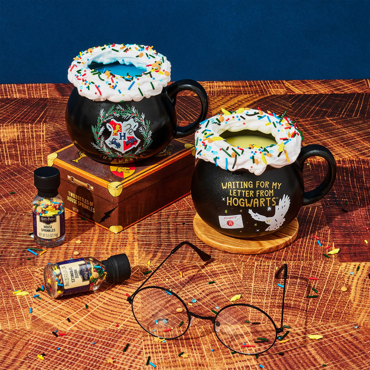 Color-Changing Hot Chocolate Mug Gift Set J8875